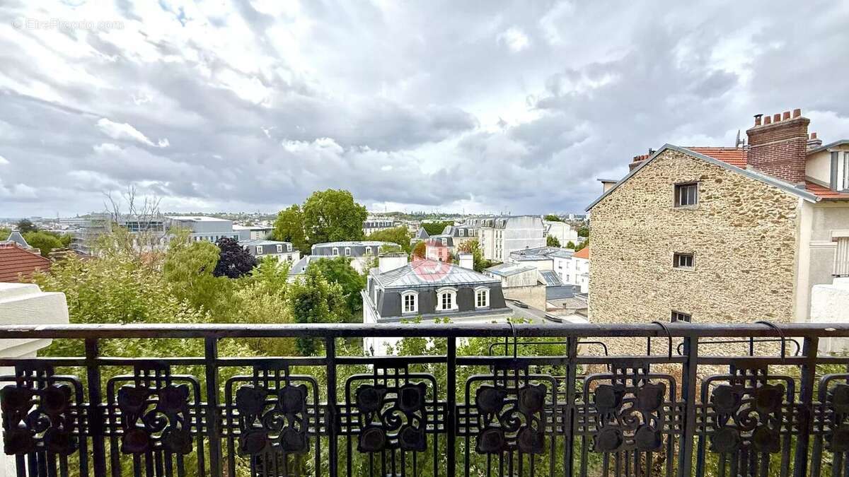 Appartement à LE RAINCY