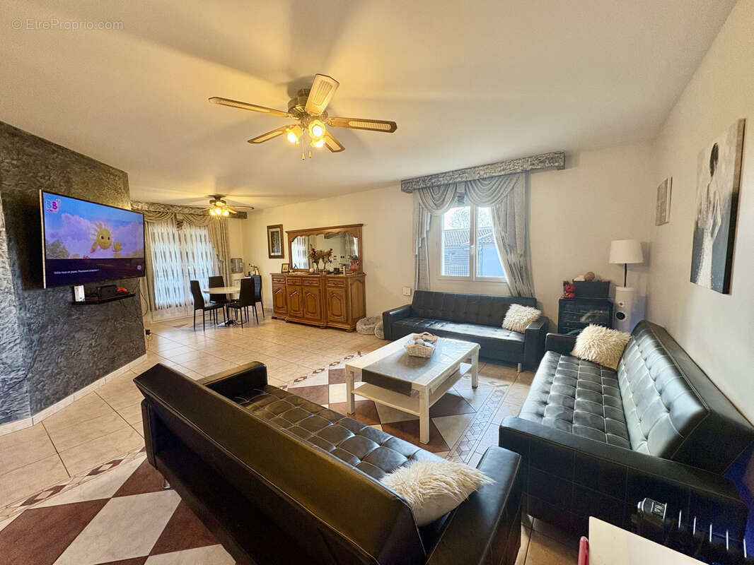 Maison à ROUSSILLON