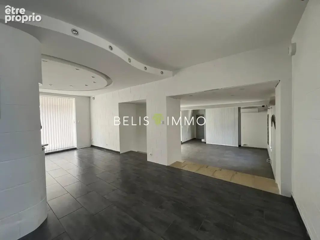Maison 8 pièces 185 m² à vendre à Savonnieres (37510) - photo 2