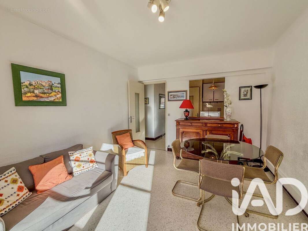 Photo 3 - Appartement à FREJUS