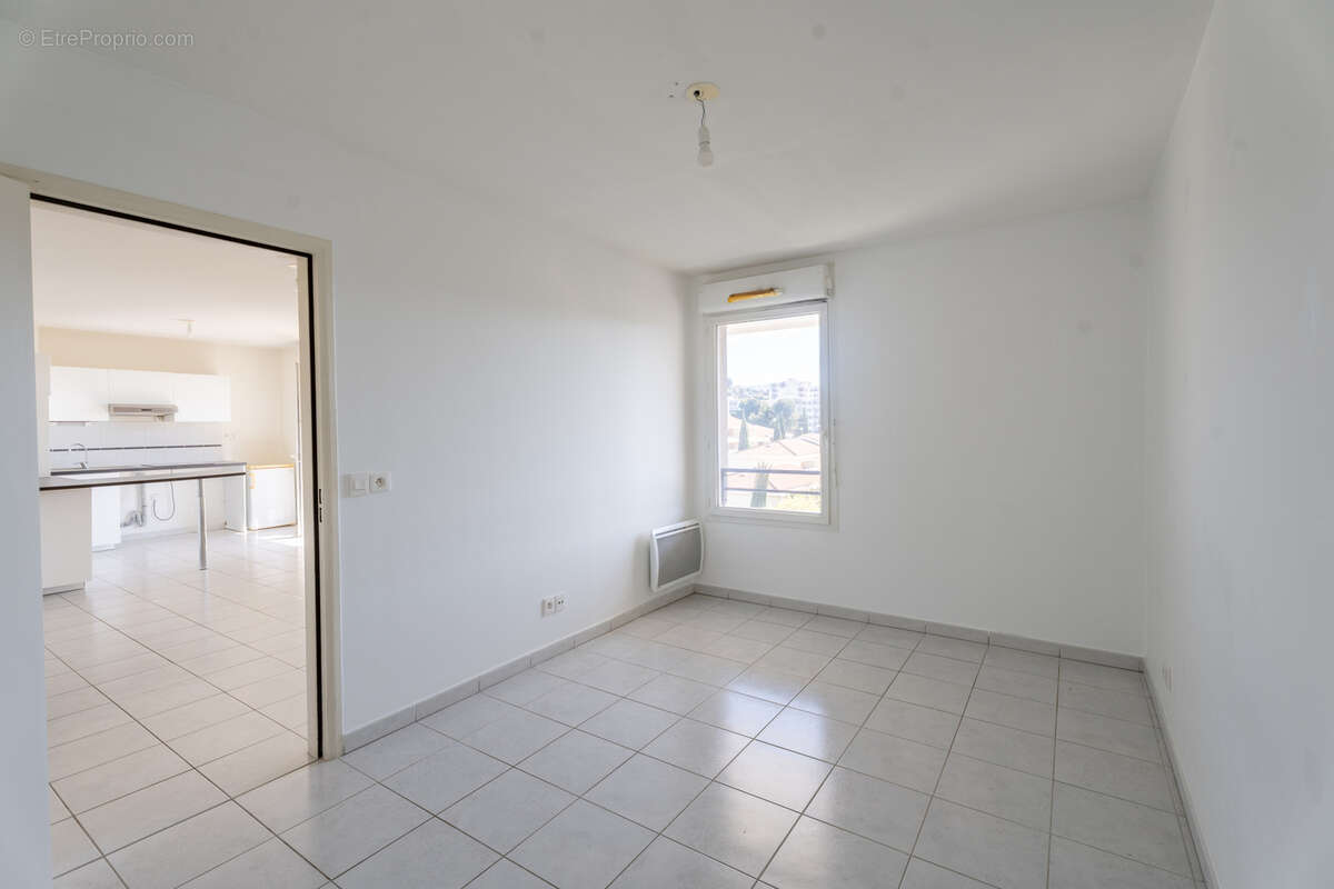Appartement à MARSEILLE-11E
