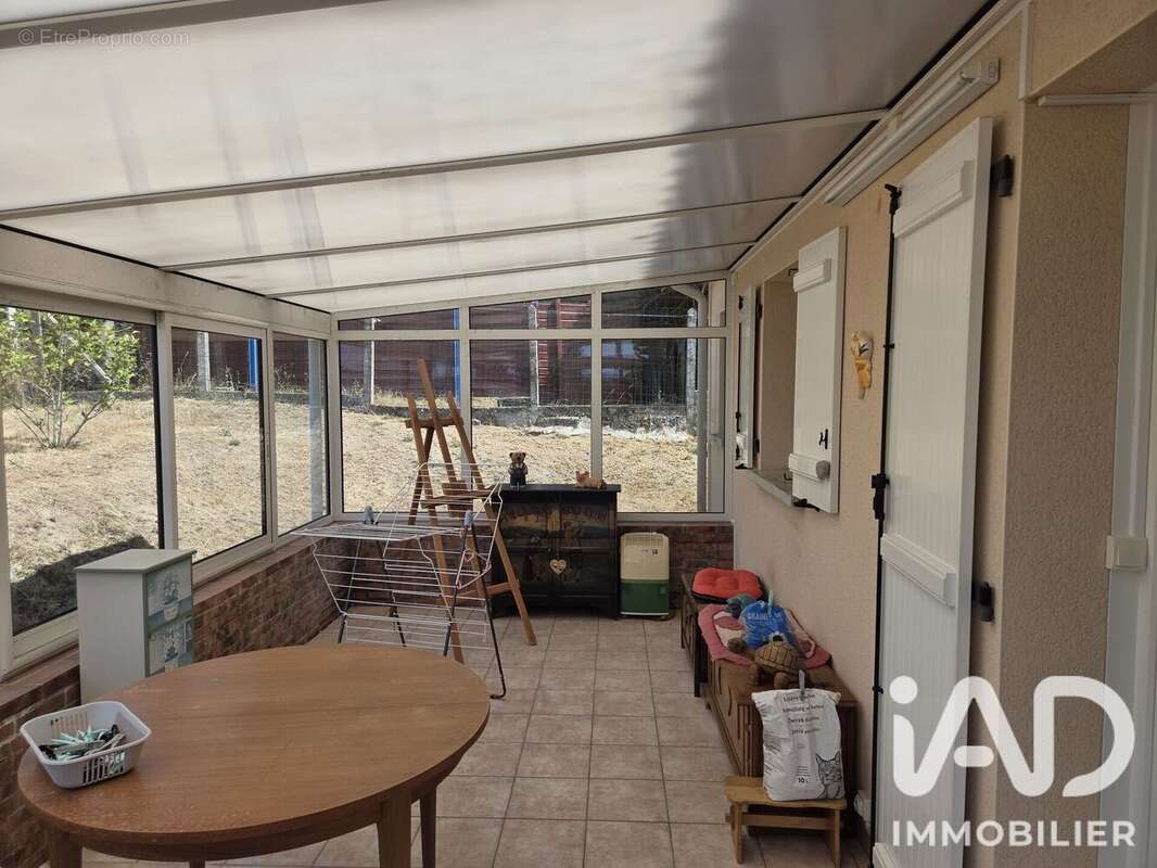 Maison 110 m² à Saint-Amand  - photo 6