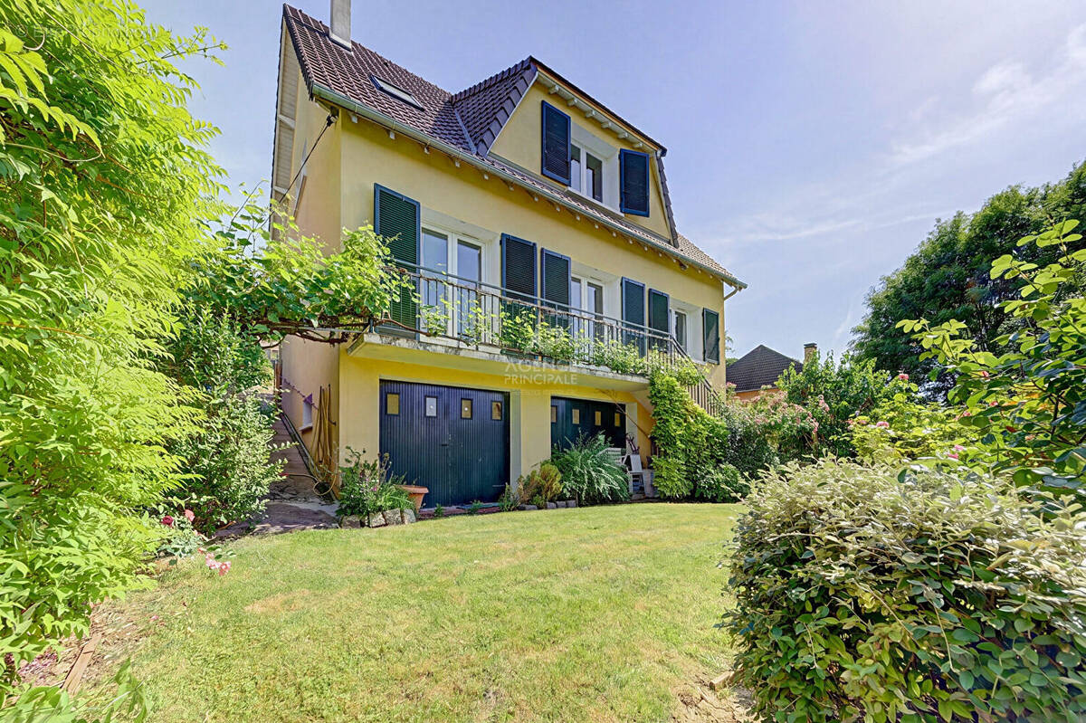 Maison à LE PECQ