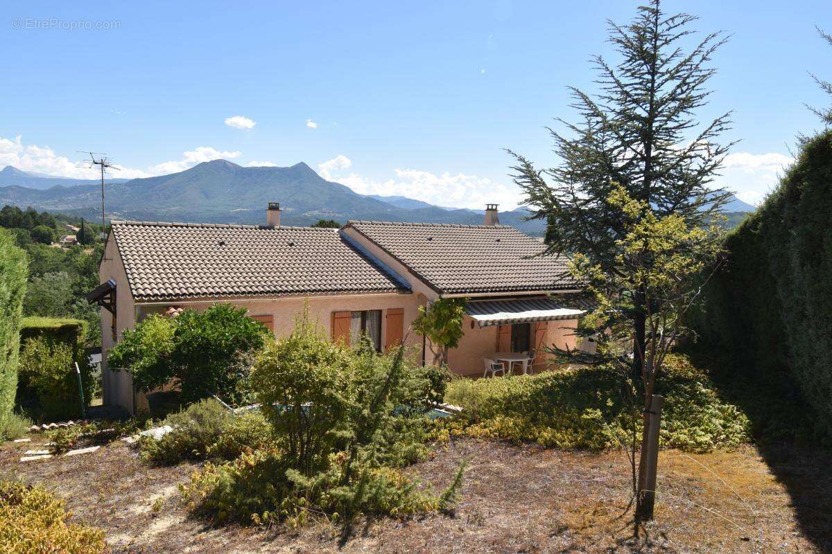 A vendre, Aiglun (04) – Maison individuelle 6 pièces, 5 chambres, jardin, terrasse et garage de 30 m² - photo 6