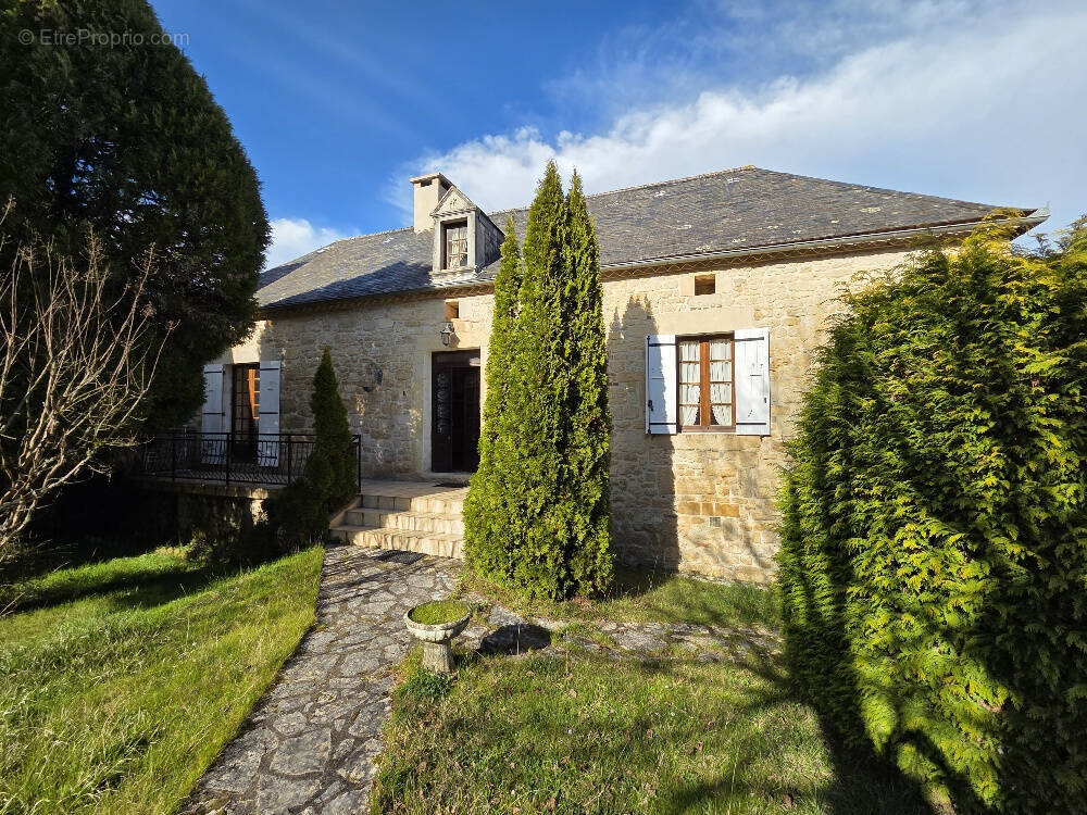 Maison à GRANGES-D'ANS