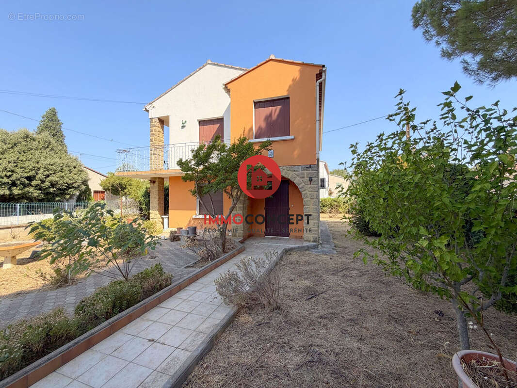 Maison 102 m² à Laudun-L'ardoise  - photo 2