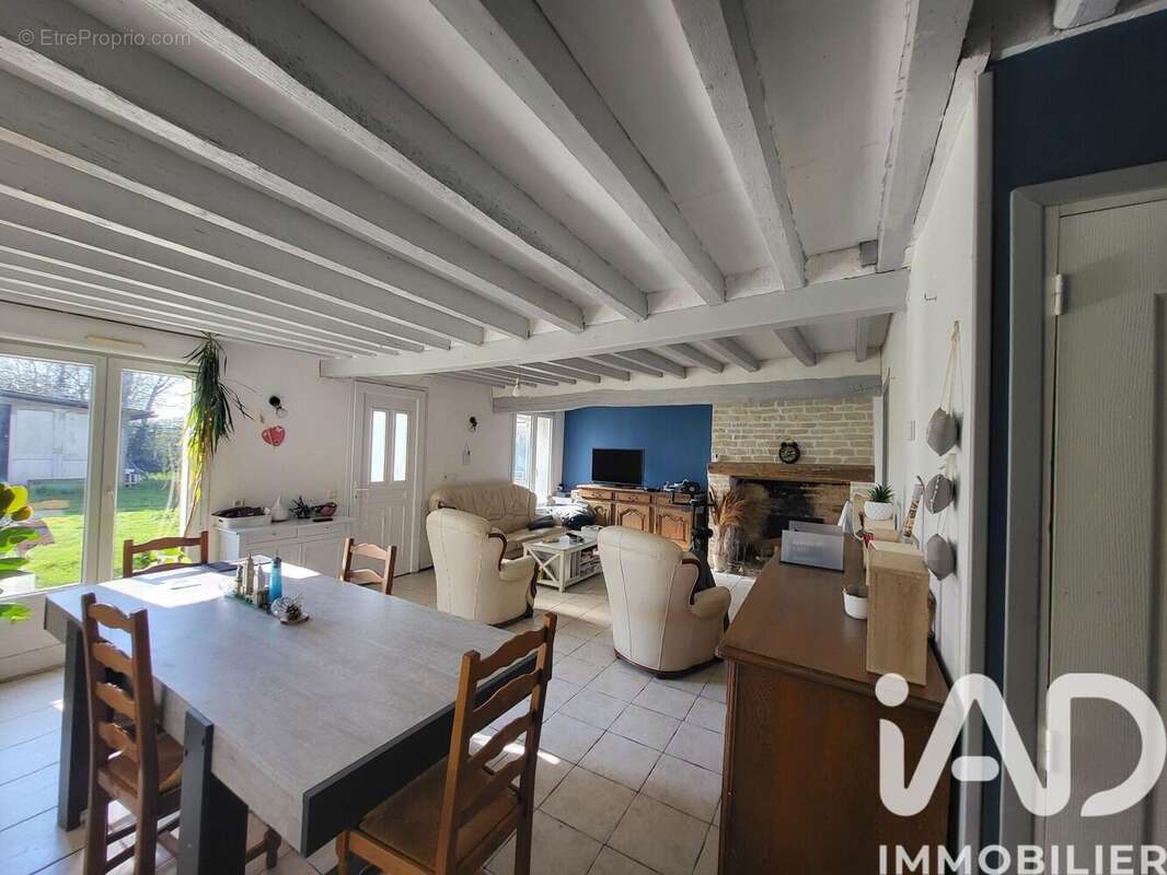 Maison 125 m² à Roncenay  - photo 6