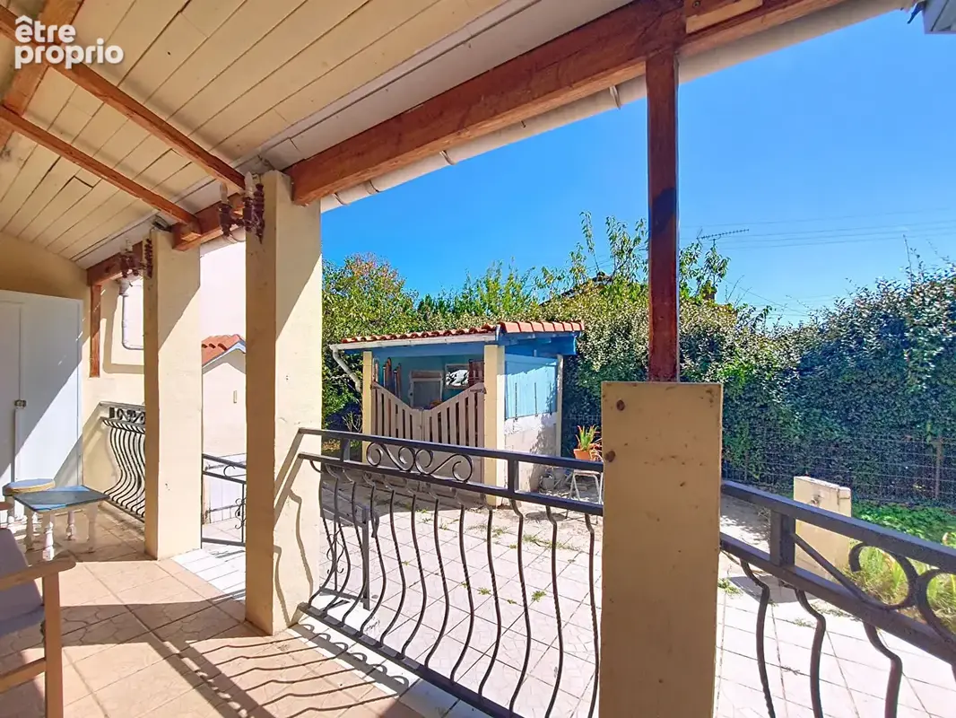 Maison de type 4, avec garage attenant et jardin - photo 4