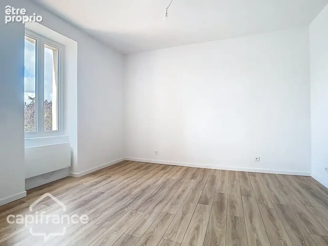 Maison rénovée 7 pièces + studio THOUARS (79) - photo 16