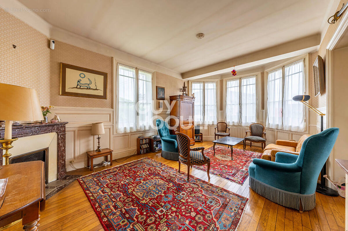 Maison à GRETZ-ARMAINVILLIERS