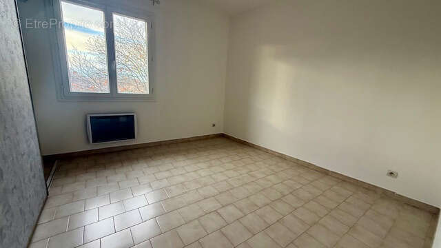 Appartement à PEYROLLES-EN-PROVENCE