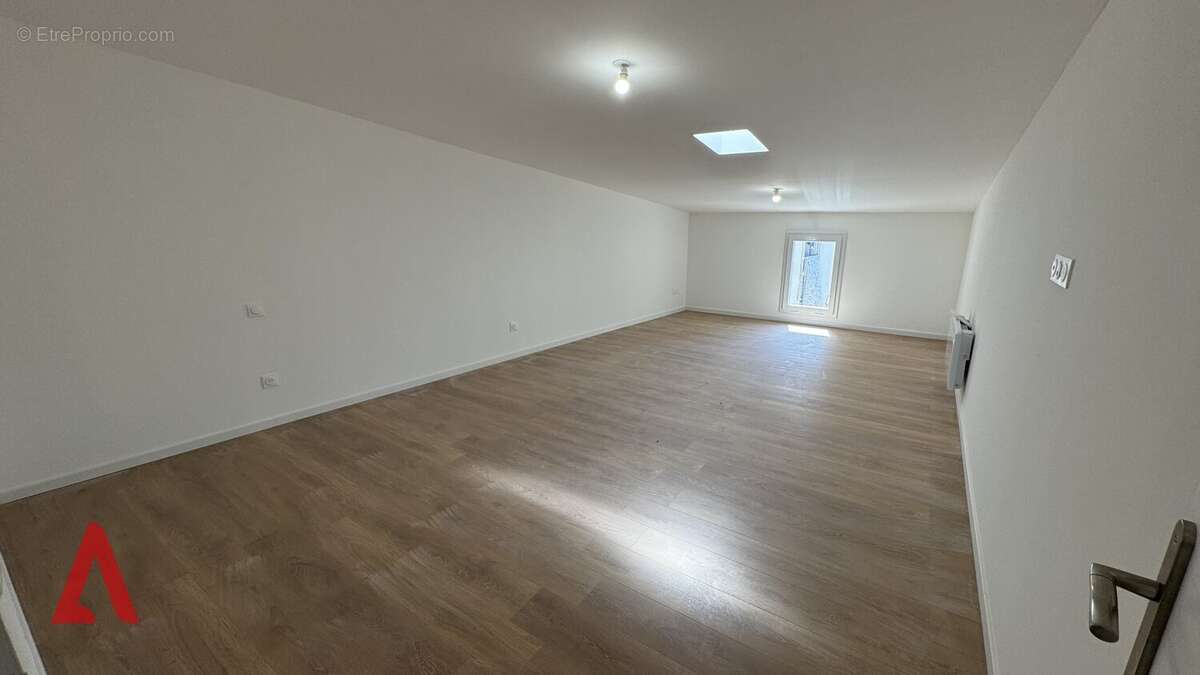 Maison à ROUJAN