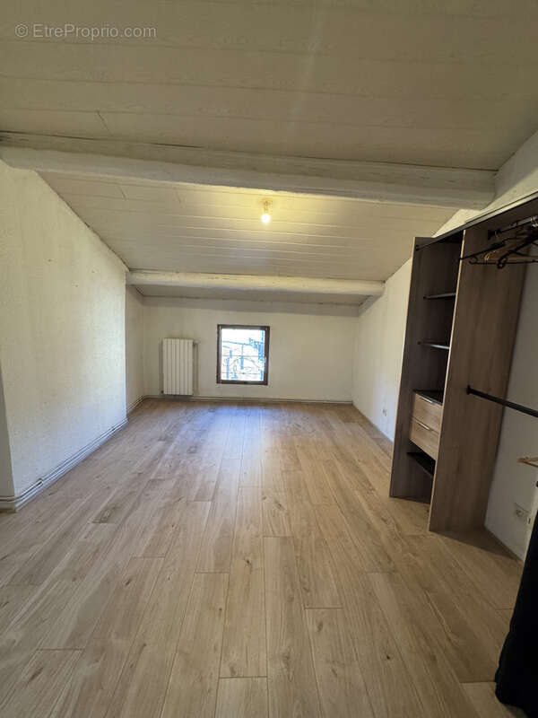 Appartement à SAINT-JUST-SAINT-RAMBERT