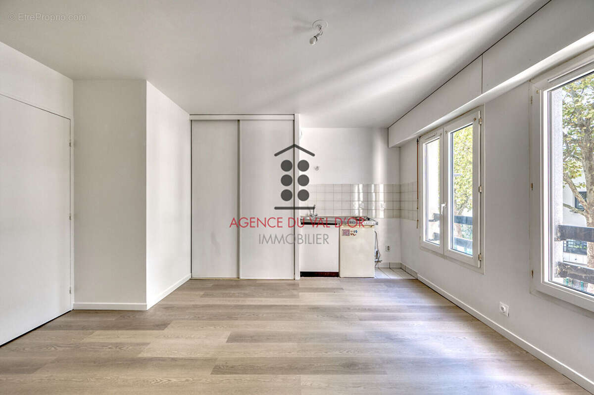 Appartement à SURESNES