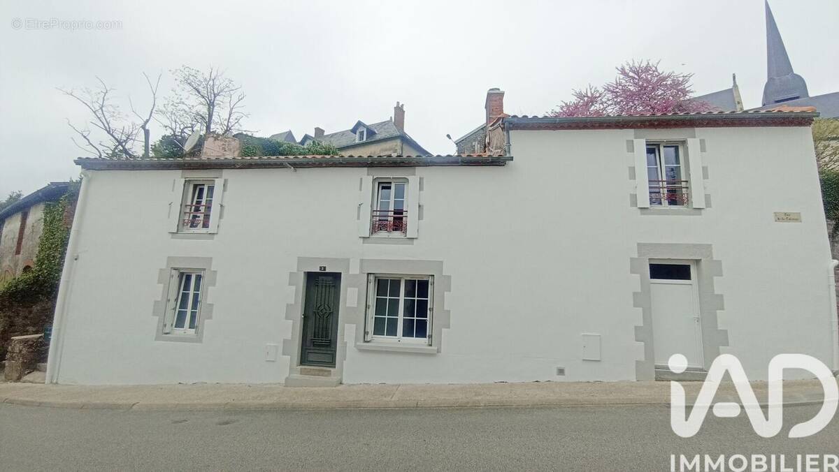 Photo 1 - Maison à LE POIRE-SUR-VIE