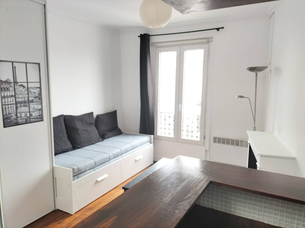 Appartement à PARIS-20E