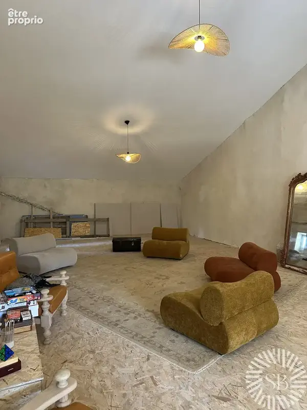 Mas de caractère 194m2 + Loft de  85m2 ( ( Surface totale 279m2) - Studio indépendant - photo 18