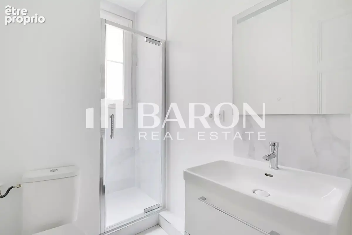 Paris xviii - appartement 3 pieces 1 chambre 55 m2 - photo 12