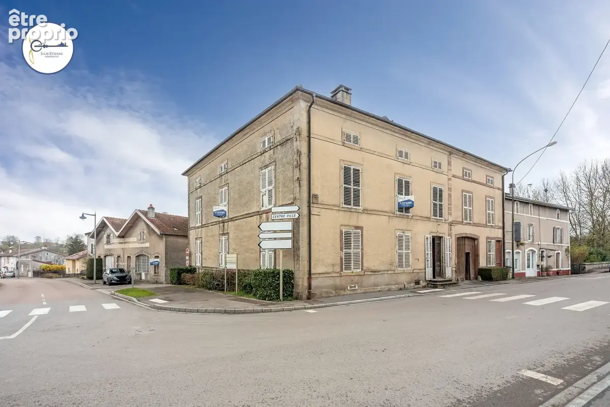 Maison à DOMPAIRE
