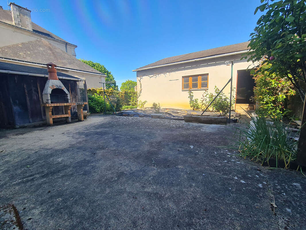 Maison à FRESNAY-SUR-SARTHE