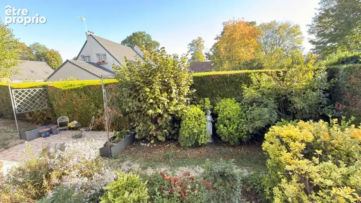 Maison 5 pièces / 120 m² / 369 000 EUR / GRESSY - photo 4