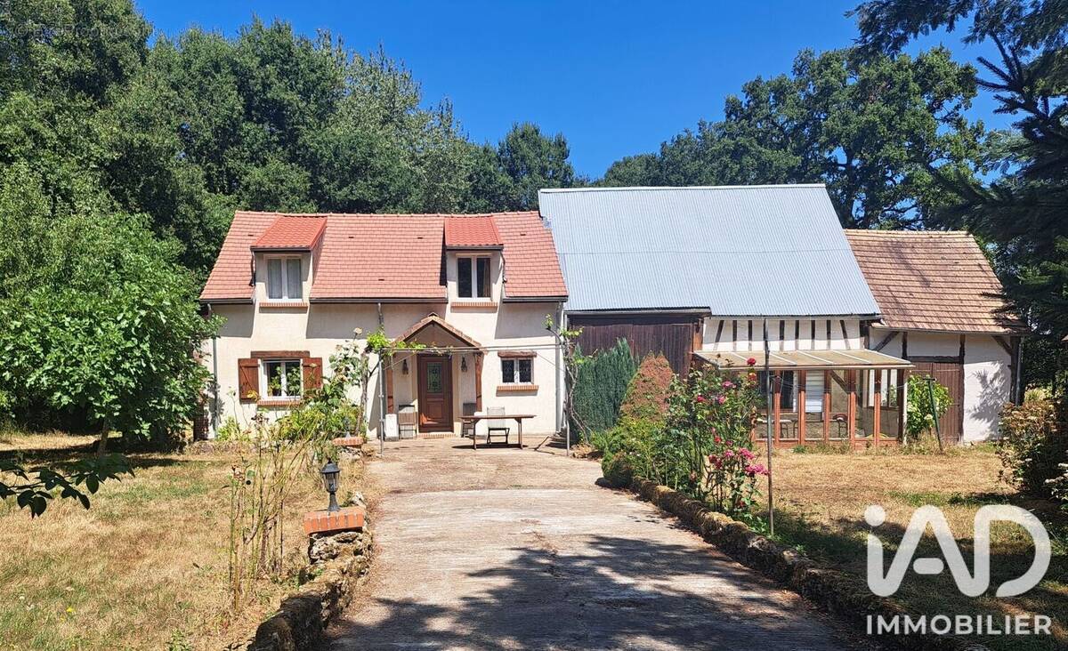 Photo 1 - Maison à ARROU