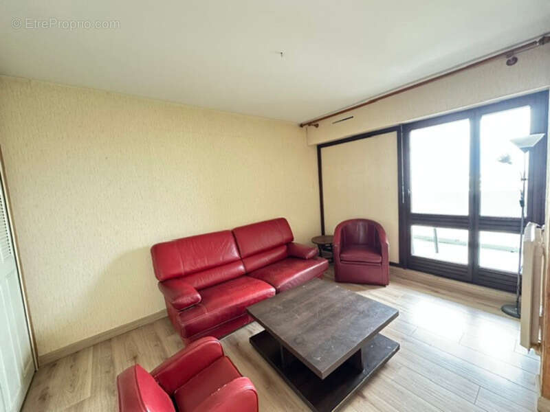  RARE À ANGOULÊME – Appartement 3 chambres au dernier étage !  - photo 3