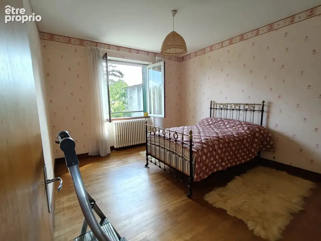 Laissez libre cours à vos projets dans cette vaste maison familiale - photo 8
