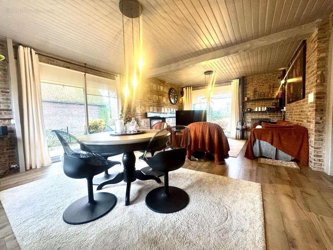 Maison à LINTOT-LES-BOIS