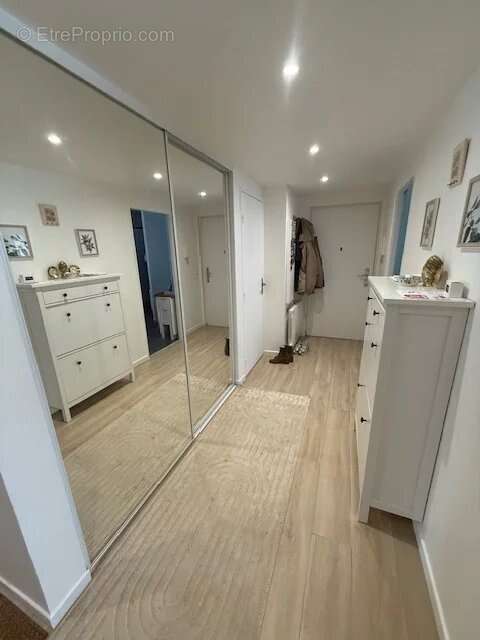 Appartement à MONTIGNY-LE-BRETONNEUX