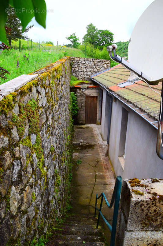 Maison à SAINT-CIRGUES-EN-MONTAGNE