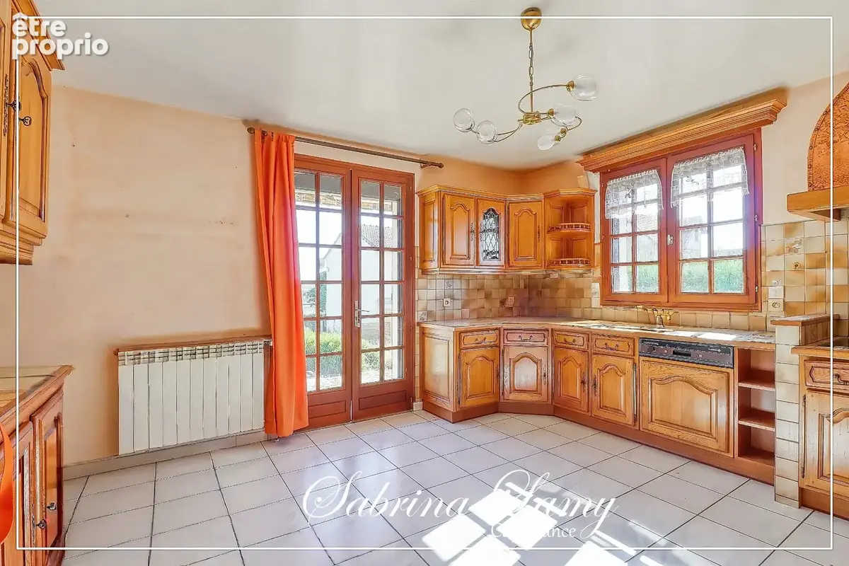 Maison familiale 230 m² – 5 chambres – Sous-sol total – Mareuil-en-Brie - terrain 3558m² - photo 6