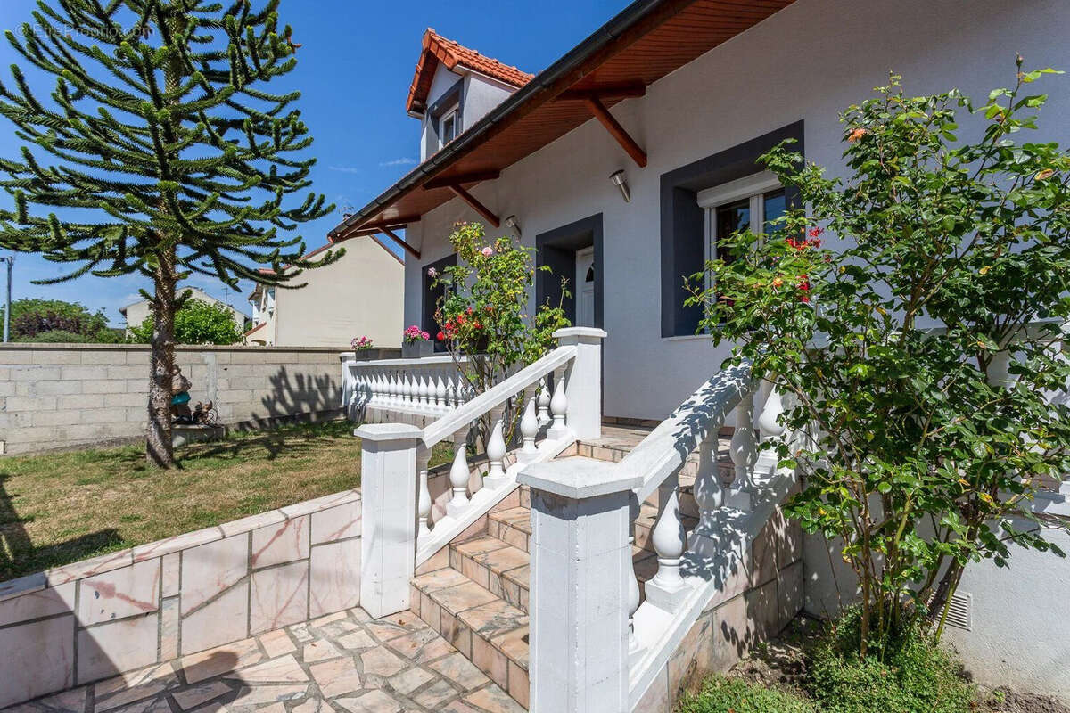 Maison à MORANGIS