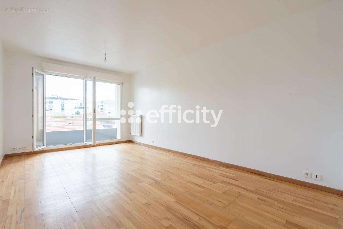 Appartement à BONDY