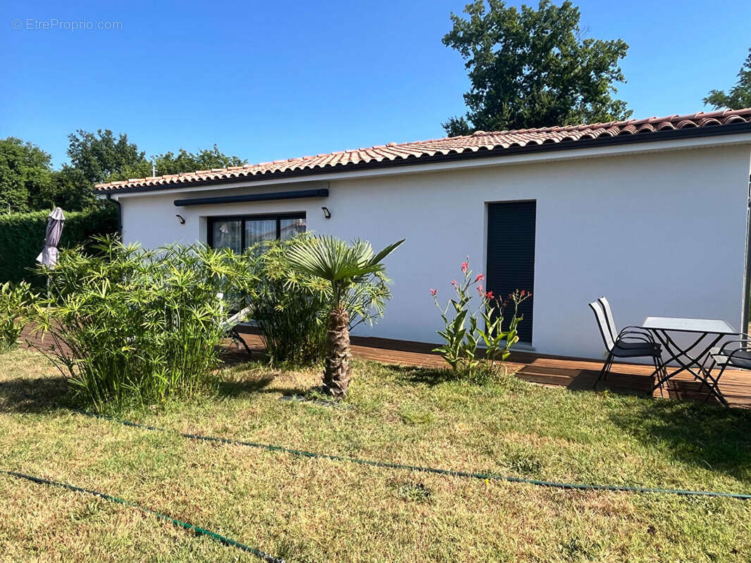 Maison Breuillet 4 pièce(s) 99 m2 - photo 16