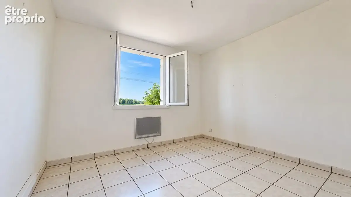Maison 4 pièces 90 m² à vendre à Pierre-De-Bresse (71270) - photo 4