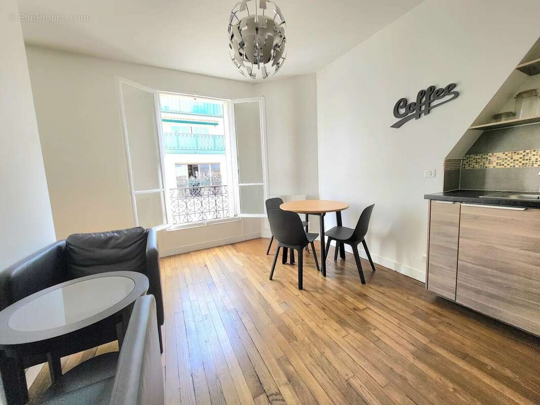 Appartement à PARIS-15E