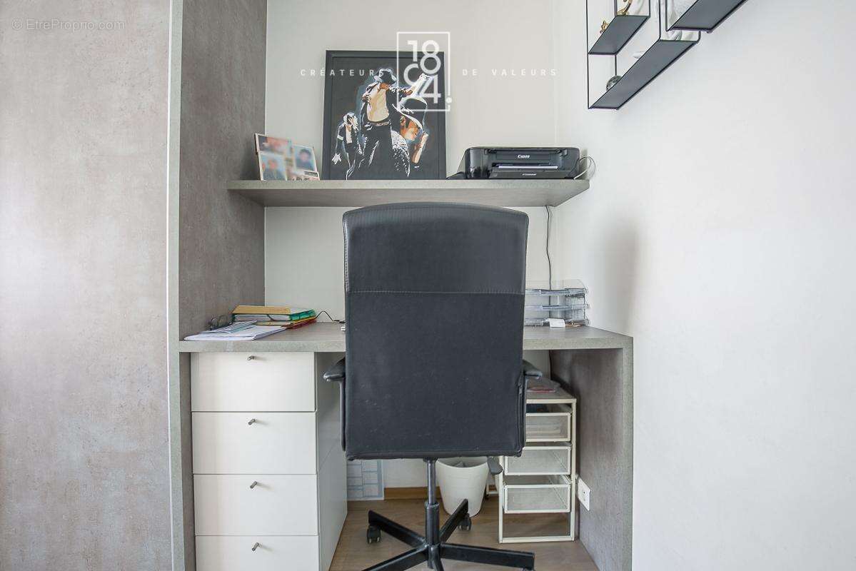Appartement à MARSEILLE-9E