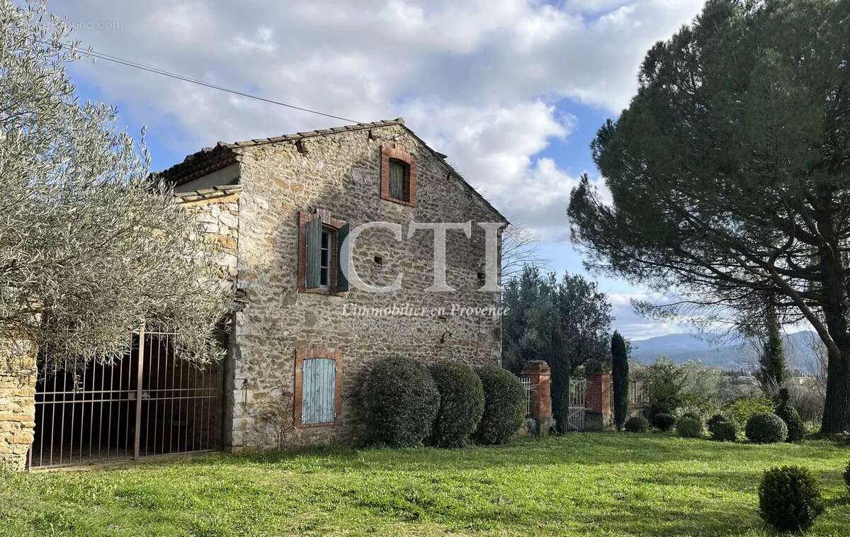 Maison à VAISON-LA-ROMAINE