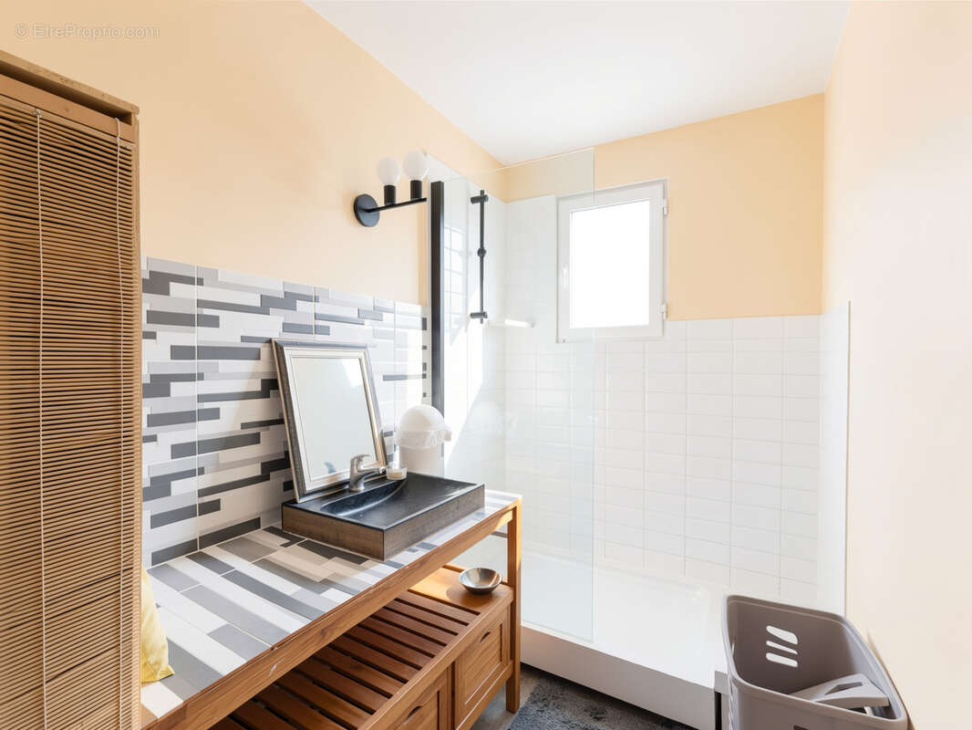 Maison à PEYROLLES-EN-PROVENCE