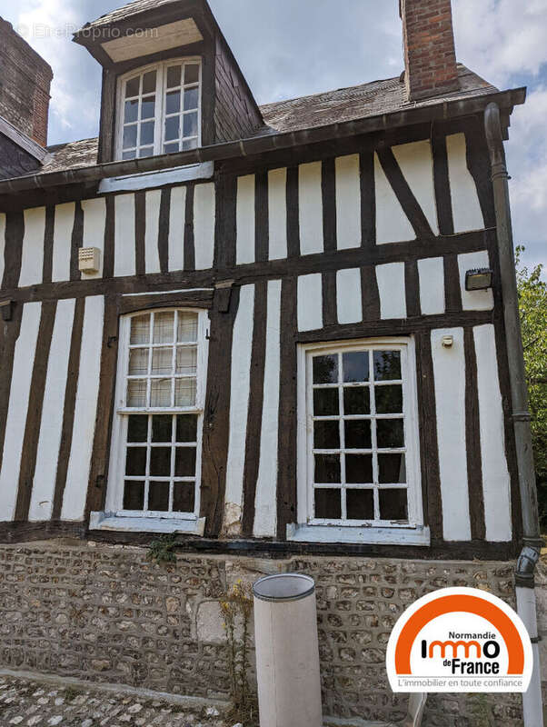 Appartement à MONT-SAINT-AIGNAN