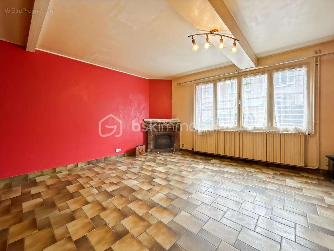 Maison à PONT-SUR-YONNE