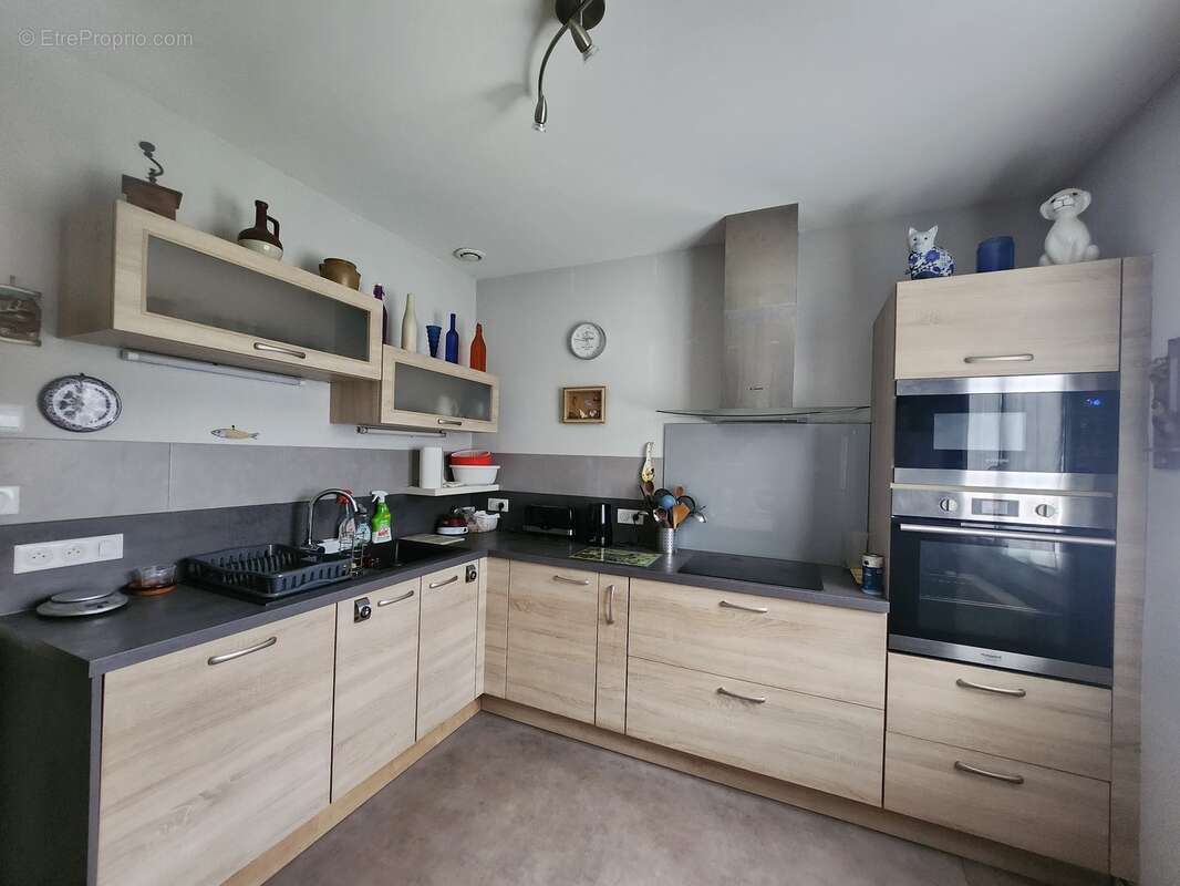 Maison à LE CHATENET-EN-DOGNON