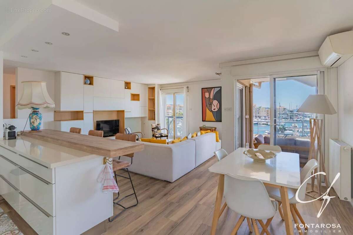 Appartement à FREJUS