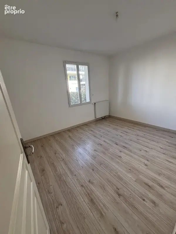 Appartement à acheter à Ste Geneviève des Bois avec FLOR'IMMO - photo 8
