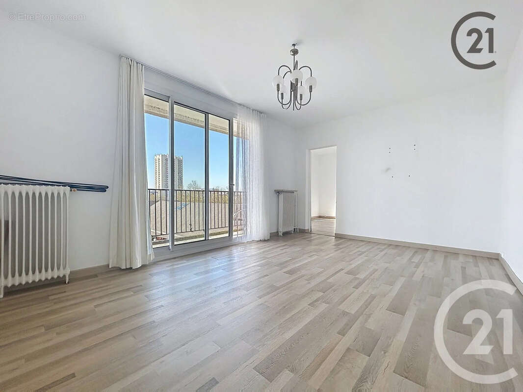Appartement à MONTEREAU-FAULT-YONNE