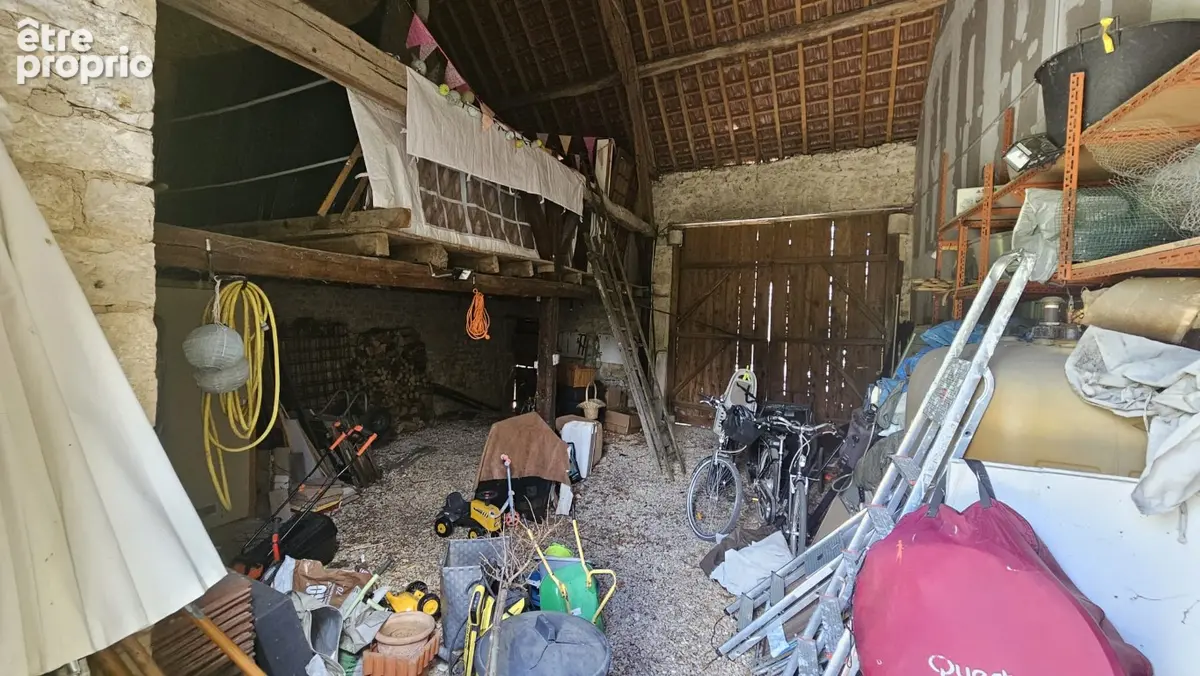 Maison  de Caractère en pierres de 202 m2 - photo 12