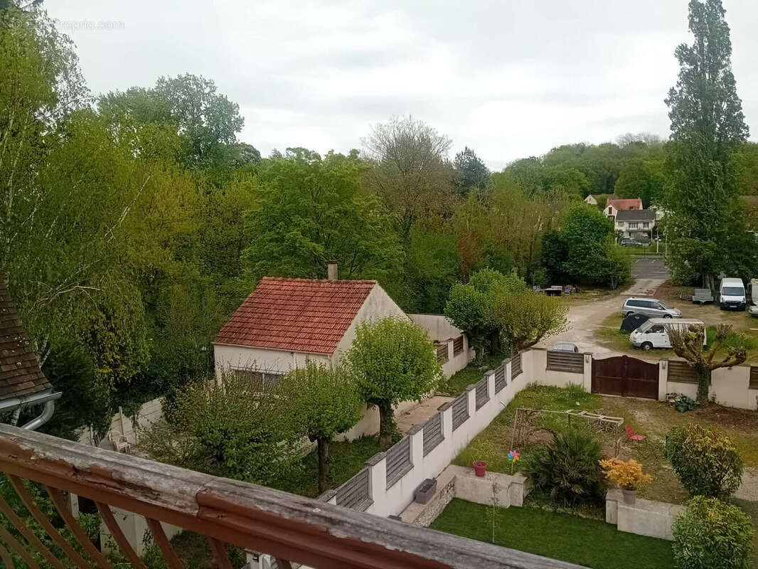 Appartement à HERICY