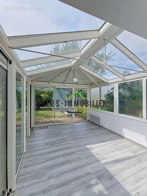 L2S IMMOBILIER MAISON F5 de 87 m2 (99 m2 avec véranda) avec Garage / Construction de 2015 - photo 5