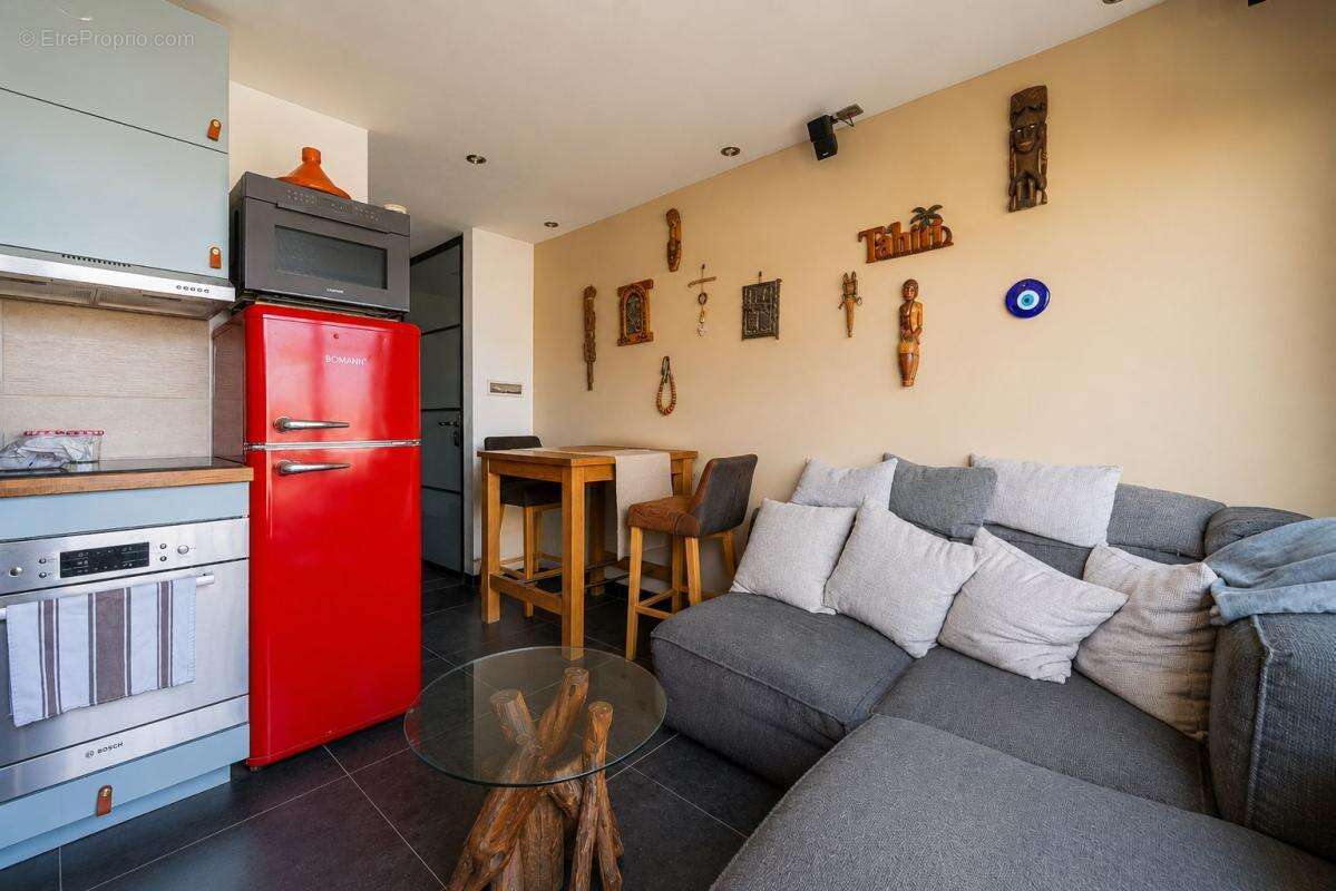 Appartement à PARIS-18E